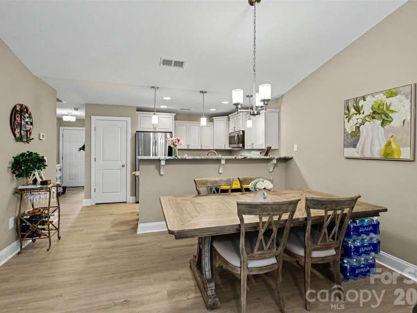 105 Oak Ridge Drive, Archdale, NC 27263.  MLS# CAR4376749, YatesRealty ID 27697. 