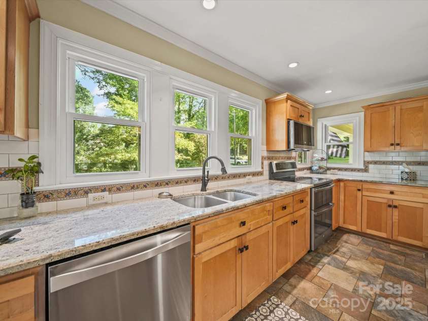 736 Spring Street, Concord, NC 28025.  MLS# CAR4277396, YatesRealty ID 27697. 