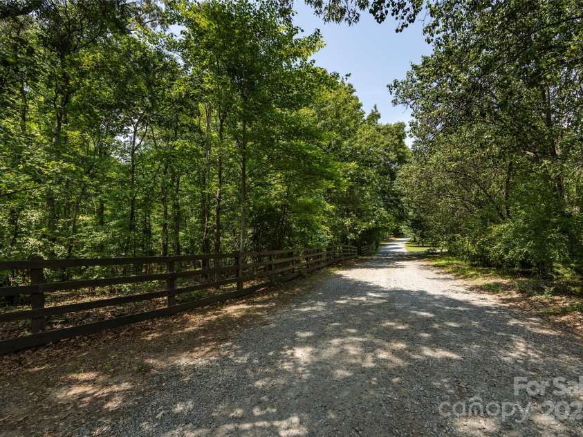 202 Walden Lane, Weddington, NC 28104.  MLS# CAR4274897, YatesRealty ID 27698. Driveway