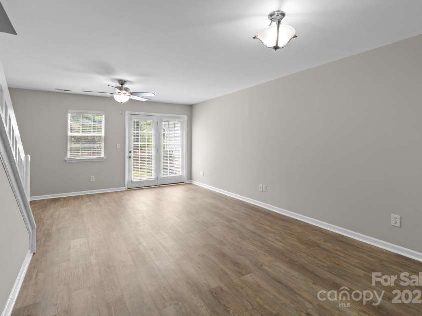 12516 Hennigan Place Lane, Charlotte, NC 28214.  MLS# CAR4269820, YatesRealty ID 27699. 