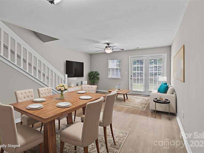 12516 Hennigan Place Lane, Charlotte, NC 28214.  MLS# CAR4269820, YatesRealty ID 27699. 