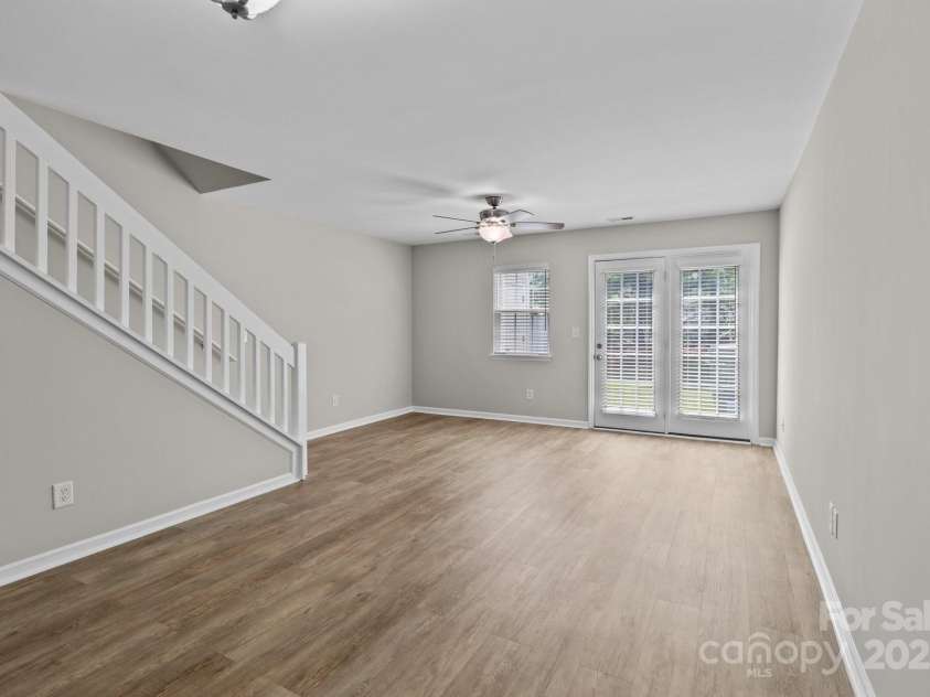 12516 Hennigan Place Lane, Charlotte, NC 28214.  MLS# CAR4269820, YatesRealty ID 27699. 