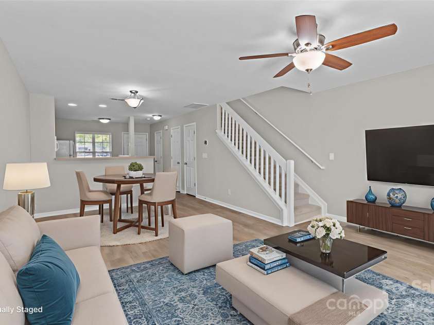 12516 Hennigan Place Lane, Charlotte, NC 28214.  MLS# CAR4269820, YatesRealty ID 27699. 