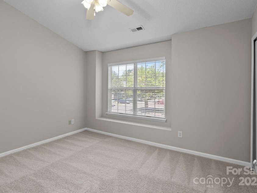 12516 Hennigan Place Lane, Charlotte, NC 28214.  MLS# CAR4269820, YatesRealty ID 27699. 