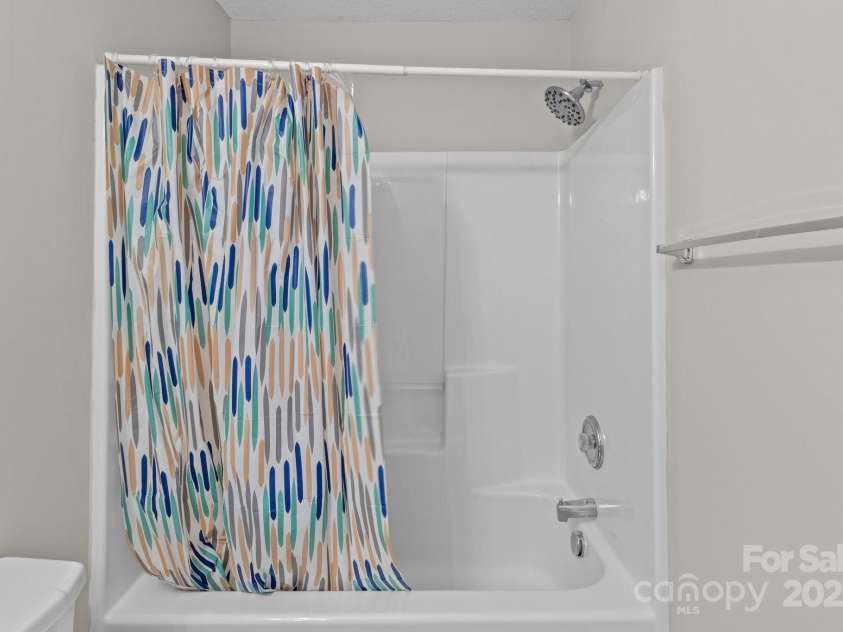 12516 Hennigan Place Lane, Charlotte, NC 28214.  MLS# CAR4269820, YatesRealty ID 27699. 