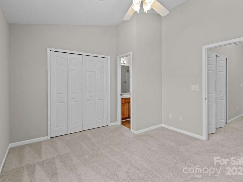 12516 Hennigan Place Lane, Charlotte, NC 28214.  MLS# CAR4269820, YatesRealty ID 27699. 