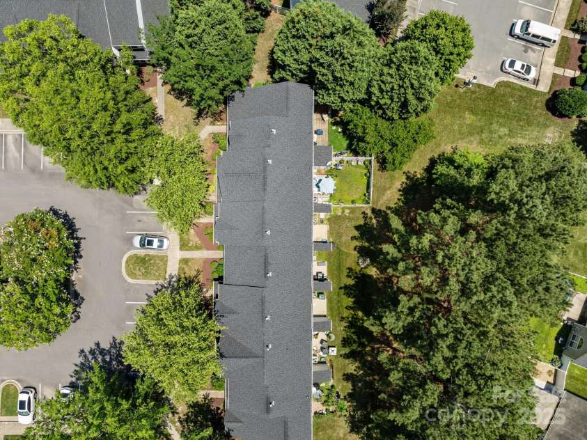 12516 Hennigan Place Lane, Charlotte, NC 28214.  MLS# CAR4269820, YatesRealty ID 27699. 