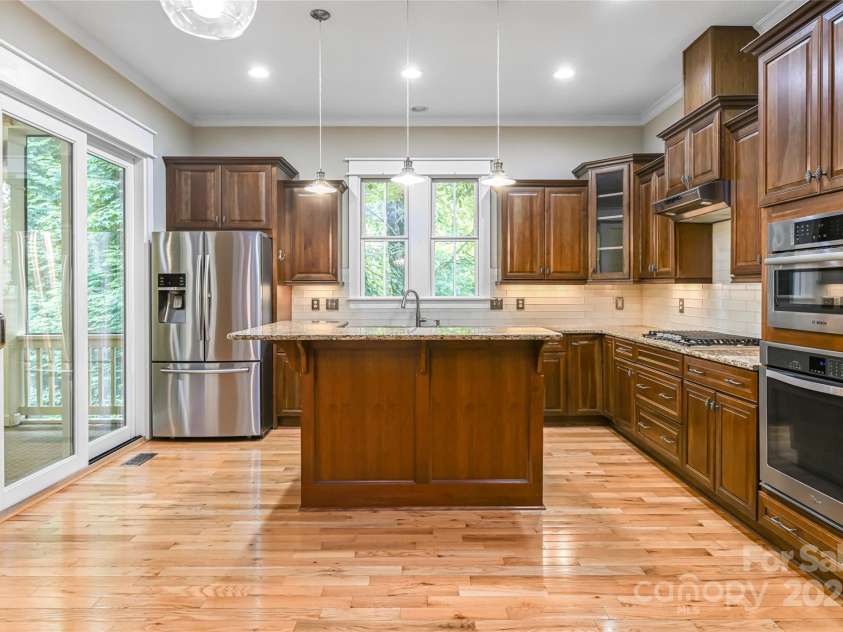 1 East Owl Creek Lane, Fairview, NC 28730.  MLS# CAR4264523, YatesRealty ID 277. 