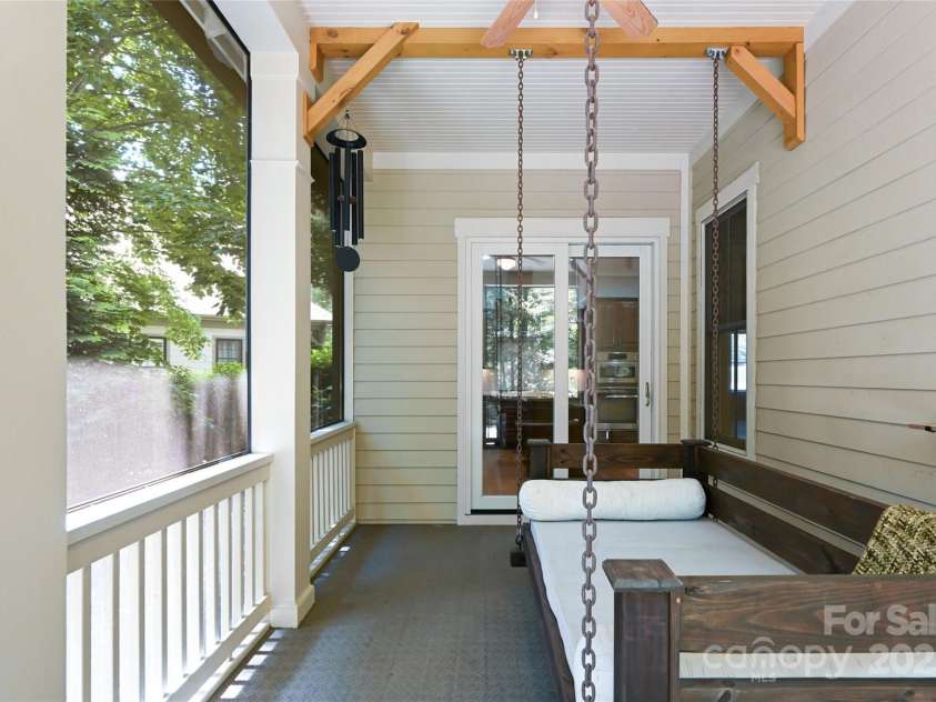 1 East Owl Creek Lane, Fairview, NC 28730.  MLS# CAR4264523, YatesRealty ID 277. 