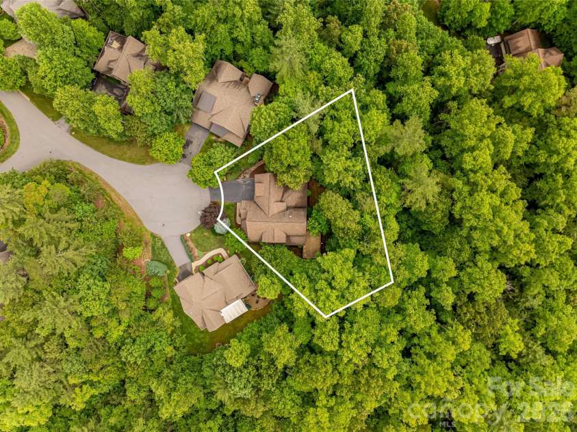 1 East Owl Creek Lane, Fairview, NC 28730.  MLS# CAR4264523, YatesRealty ID 277. 