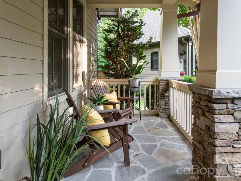 1 East Owl Creek Lane, Fairview, NC 28730.  MLS# CAR4264523, YatesRealty ID 277. 