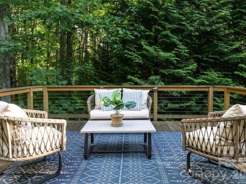1 East Owl Creek Lane, Fairview, NC 28730.  MLS# CAR4264523, YatesRealty ID 277. 
