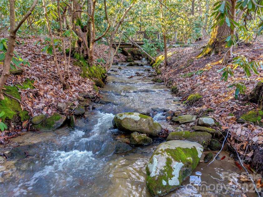 1 East Owl Creek Lane, Fairview, NC 28730.  MLS# CAR4264523, YatesRealty ID 277. 