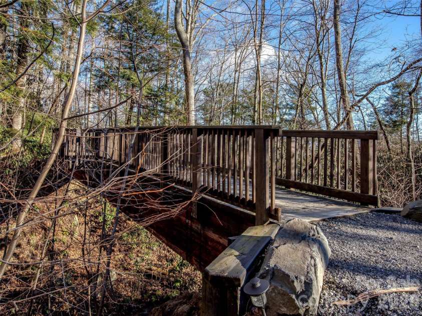 1 East Owl Creek Lane, Fairview, NC 28730.  MLS# CAR4264523, YatesRealty ID 277. 