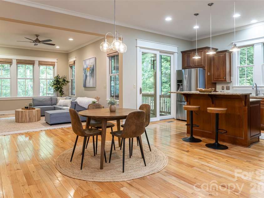 1 East Owl Creek Lane, Fairview, NC 28730.  MLS# CAR4264523, YatesRealty ID 277. 