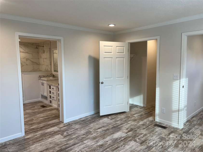 51 Rosemont Drive, Stony Point, NC 28678.  MLS# CAR4201789, YatesRealty ID 277. Primary Bedroom
