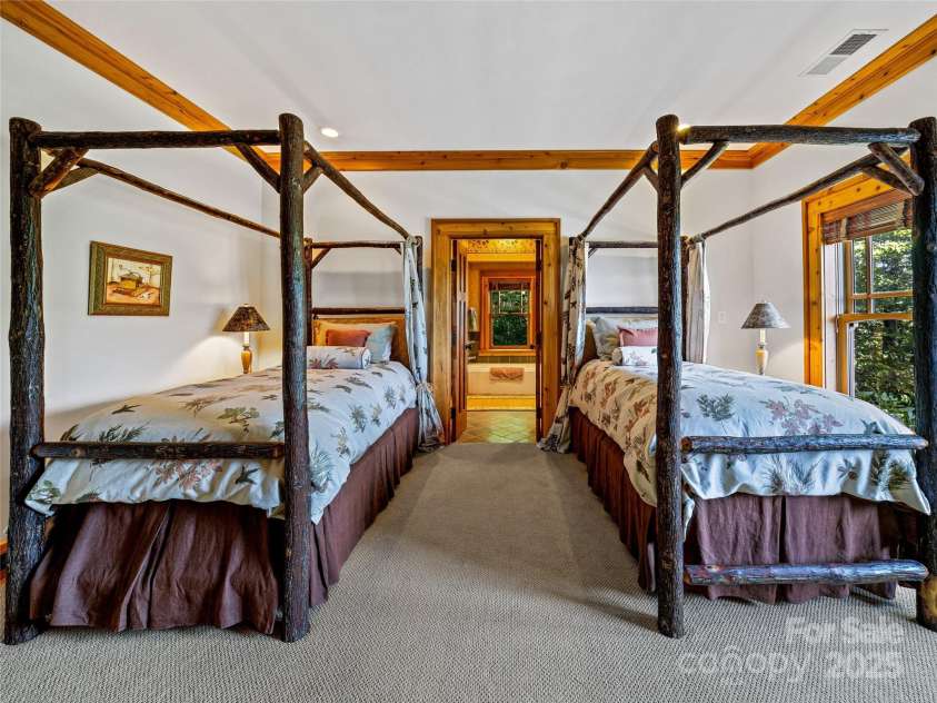 770 Meadow Ridge Drive, Lake Toxaway, NC 28747.  MLS# CAR4287231, YatesRealty ID 277. 