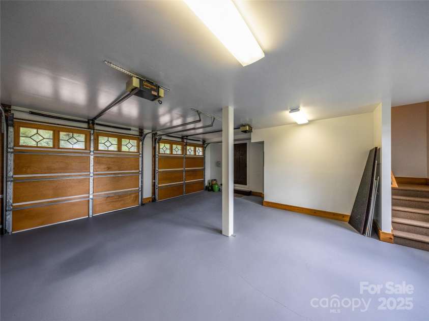 770 Meadow Ridge Drive, Lake Toxaway, NC 28747.  MLS# CAR4287231, YatesRealty ID 277. 