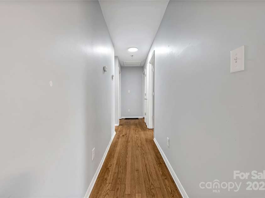235 Edgegreen Drive, Charlotte, NC 28217.  MLS# CAR4329481, YatesRealty ID 2770. Hallway 