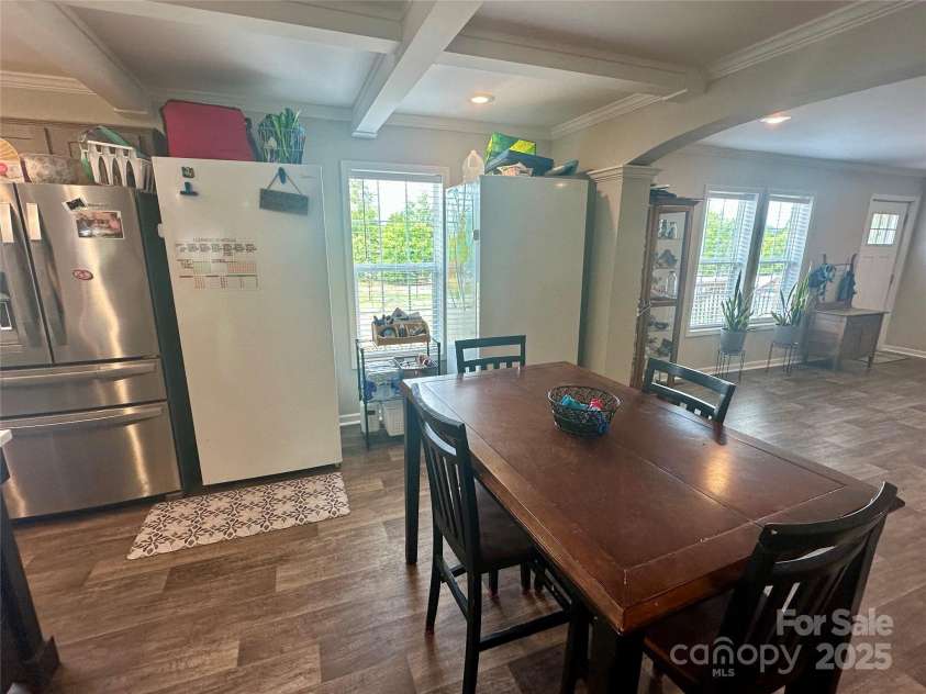 428 Long Branch Church Road, Jefferson, SC 29718.  MLS# CAR4270911, YatesRealty ID 27701. Dining area