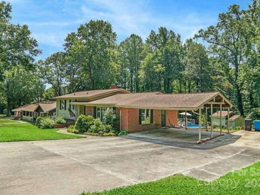 408 Blume Street, Landis, NC 28088.  MLS# CAR4274347, YatesRealty ID 27702. 