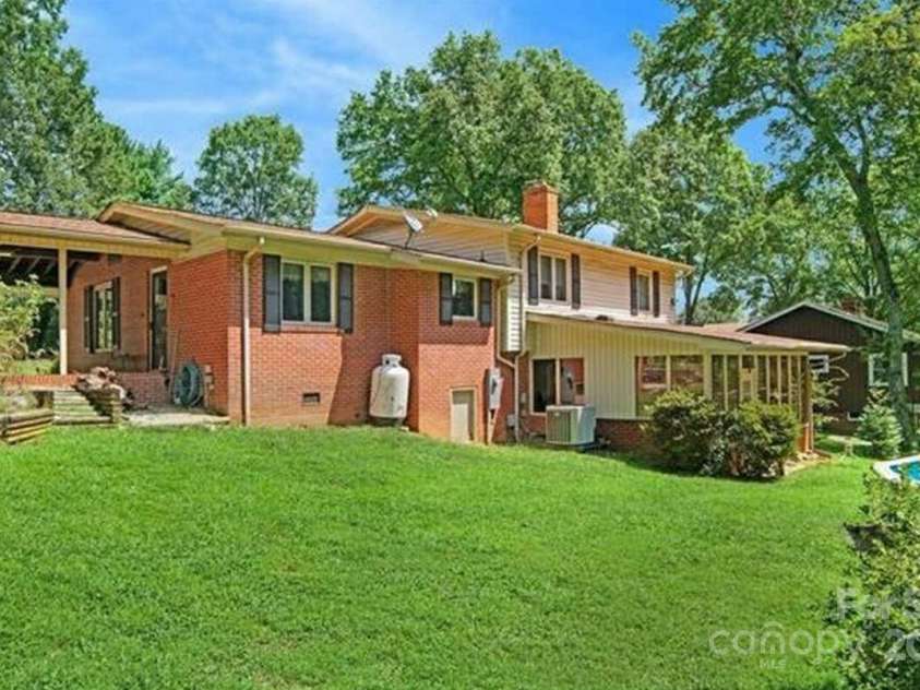 408 Blume Street, Landis, NC 28088.  MLS# CAR4274347, YatesRealty ID 27702. 