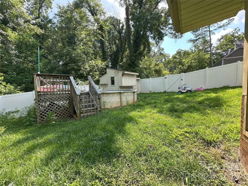 408 Blume Street, Landis, NC 28088.  MLS# CAR4274347, YatesRealty ID 27702. 