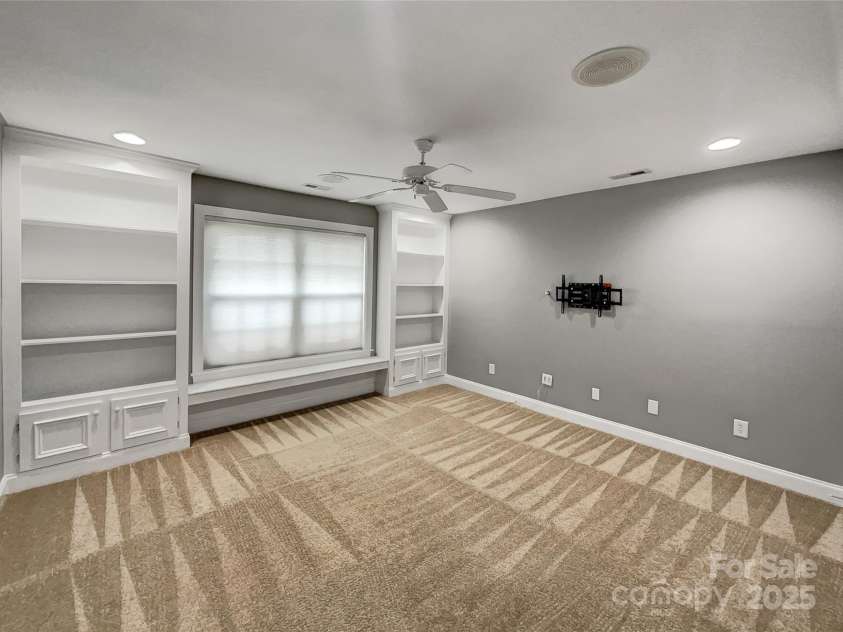 1000 Sarandon Drive, Matthews, NC 28104.  MLS# CAR4259521, YatesRealty ID 27703. 