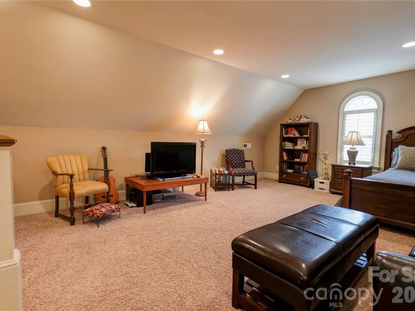 121 Blakemore Drive, Shelby, NC 28152.  MLS# CAR4389105, YatesRealty ID 27704. Bedroom 3/Bonus Room