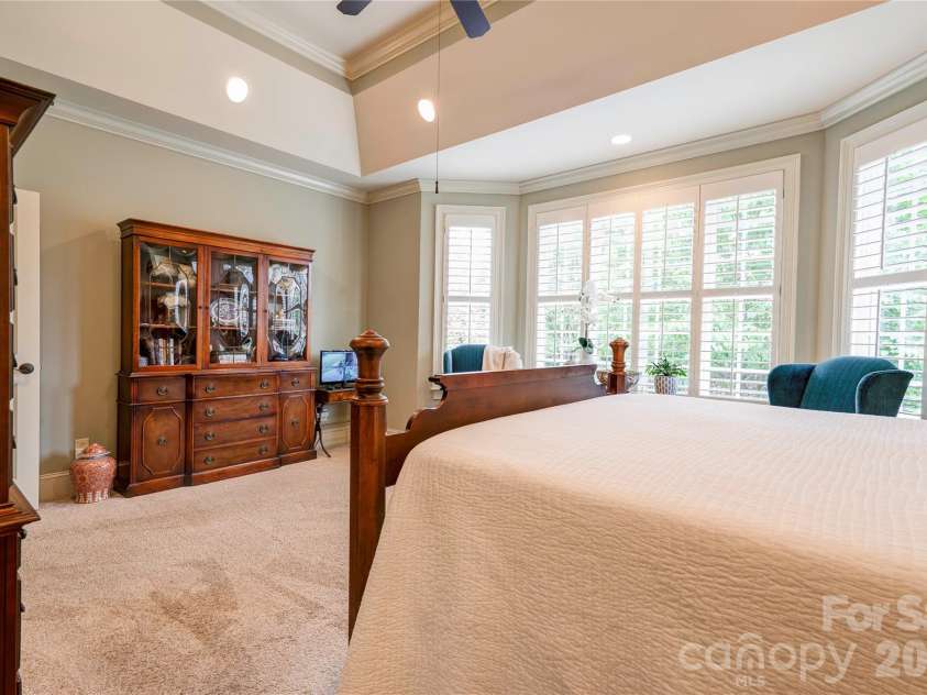 121 Blakemore Drive, Shelby, NC 28152.  MLS# CAR4389105, YatesRealty ID 27704. Primary Bedroom