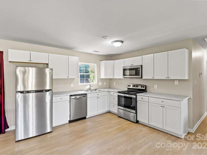 1516 Buffalo Shoals Road, Lincolnton, NC 28092.  MLS# CAR4281719, YatesRealty ID 27705. Upper Level