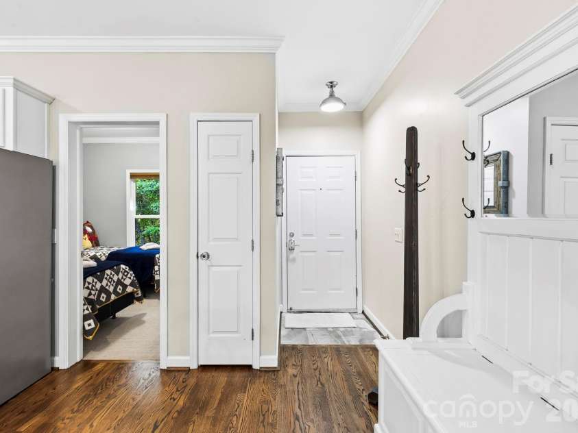 30 Lower Tanglewood Road, Lake Toxaway, NC 28747.  MLS# CAR4388779, YatesRealty ID 27705. Exceptional Layout