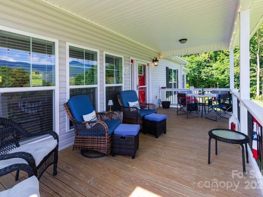 605 Red Bank Road, Waynesville, NC 28786.  MLS# CAR4277053, YatesRealty ID 27707. Large rear deck