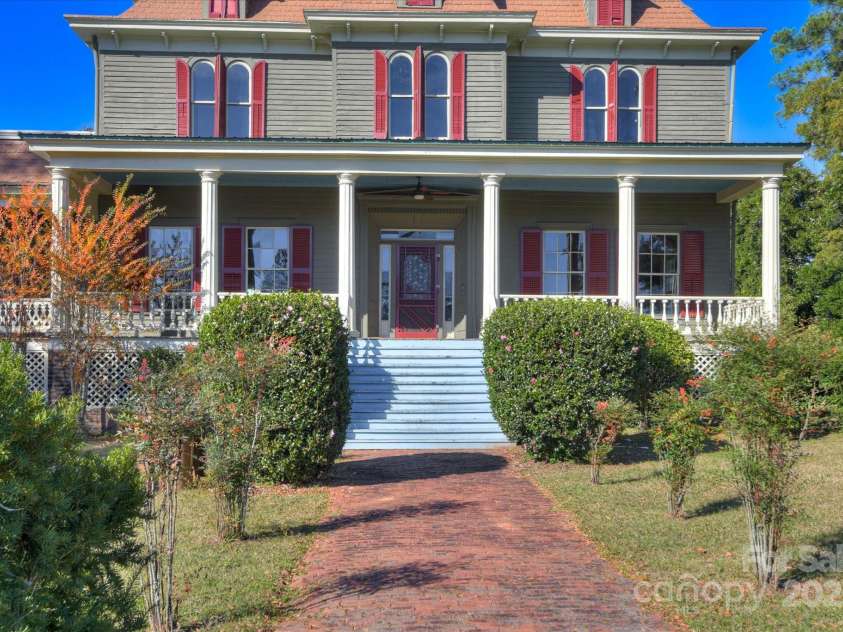 197 Sheppard Drive, Edgefield, SC 29824.  MLS# CAR4322913, YatesRealty ID 2771. 