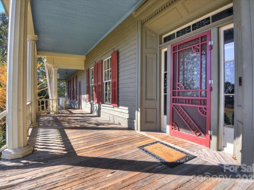 197 Sheppard Drive, Edgefield, SC 29824.  MLS# CAR4322913, YatesRealty ID 2771. 