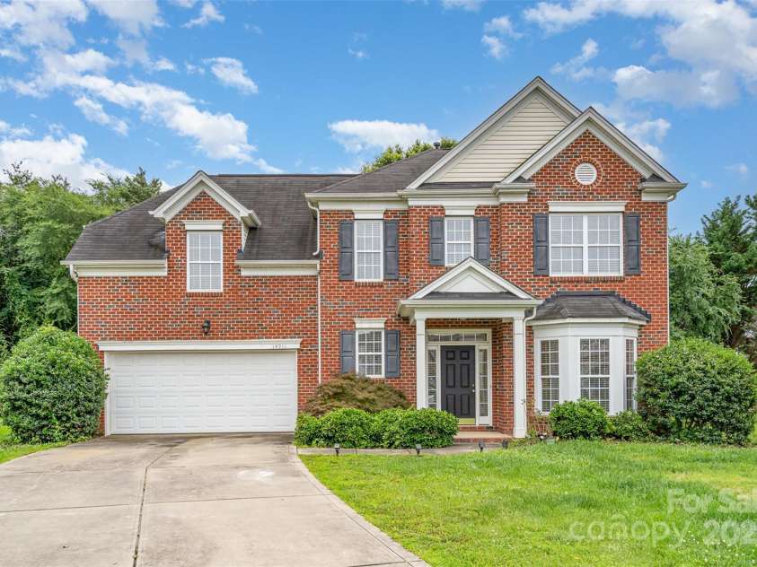 14911 Taggert Trail Drive, Charlotte, NC 28273.  MLS# CAR4270538, YatesRealty ID 27710. 