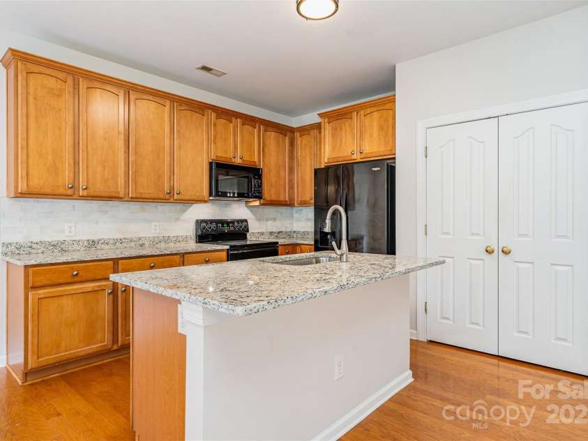 14911 Taggert Trail Drive, Charlotte, NC 28273.  MLS# CAR4270538, YatesRealty ID 27710. 