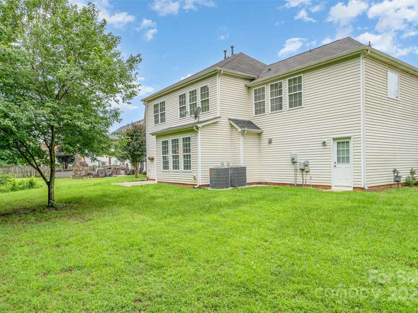 14911 Taggert Trail Drive, Charlotte, NC 28273.  MLS# CAR4270538, YatesRealty ID 27710. 