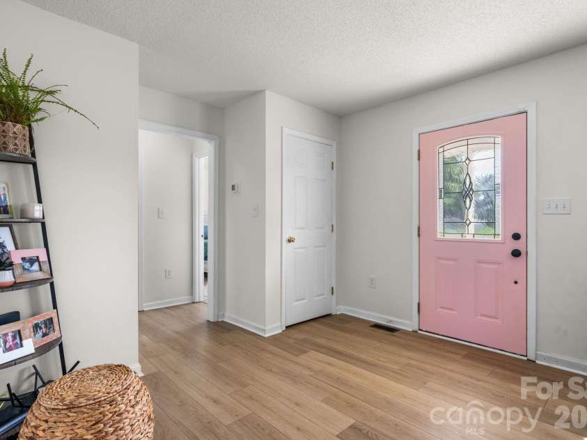 5068 Tonys Way, Vale, NC 28168.  MLS# CAR4385884, YatesRealty ID 27710. 