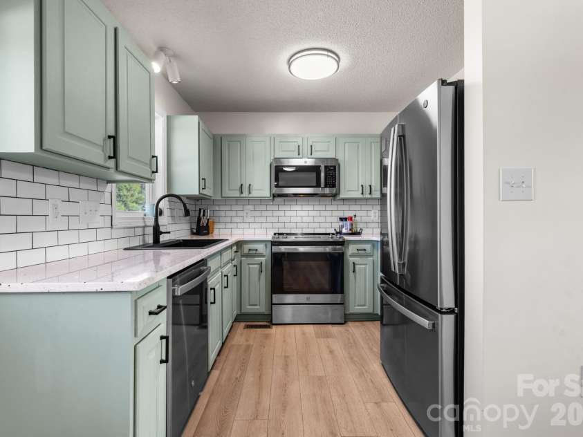 5068 Tonys Way, Vale, NC 28168.  MLS# CAR4385884, YatesRealty ID 27710. 