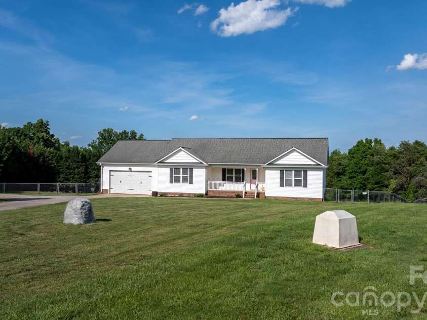 5068 Tonys Way, Vale, NC 28168.  MLS# CAR4385884, YatesRealty ID 27710. 