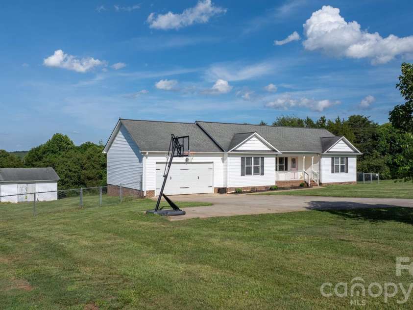 5068 Tonys Way, Vale, NC 28168.  MLS# CAR4385884, YatesRealty ID 27710. 
