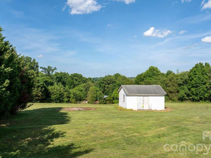 5068 Tonys Way, Vale, NC 28168.  MLS# CAR4385884, YatesRealty ID 27710. 