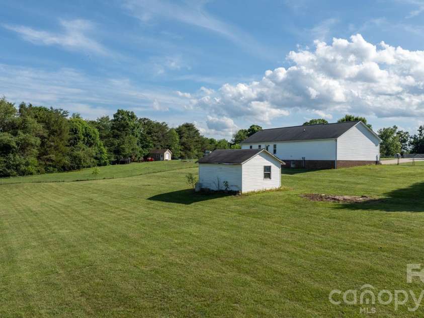 5068 Tonys Way, Vale, NC 28168.  MLS# CAR4385884, YatesRealty ID 27710. 