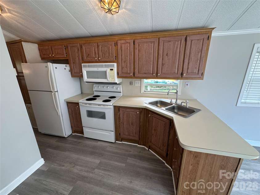 115 Badin View Road, New London, NC 28127.  MLS# CAR4388963, YatesRealty ID 27711. 