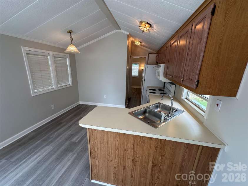 115 Badin View Road, New London, NC 28127.  MLS# CAR4388963, YatesRealty ID 27711. 