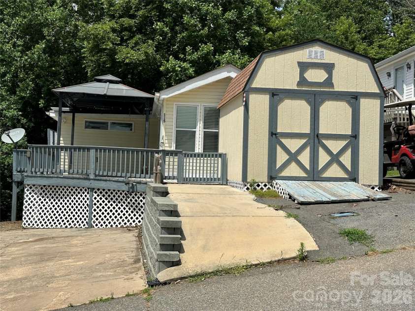 115 Badin View Road, New London, NC 28127.  MLS# CAR4388963, YatesRealty ID 27711. 