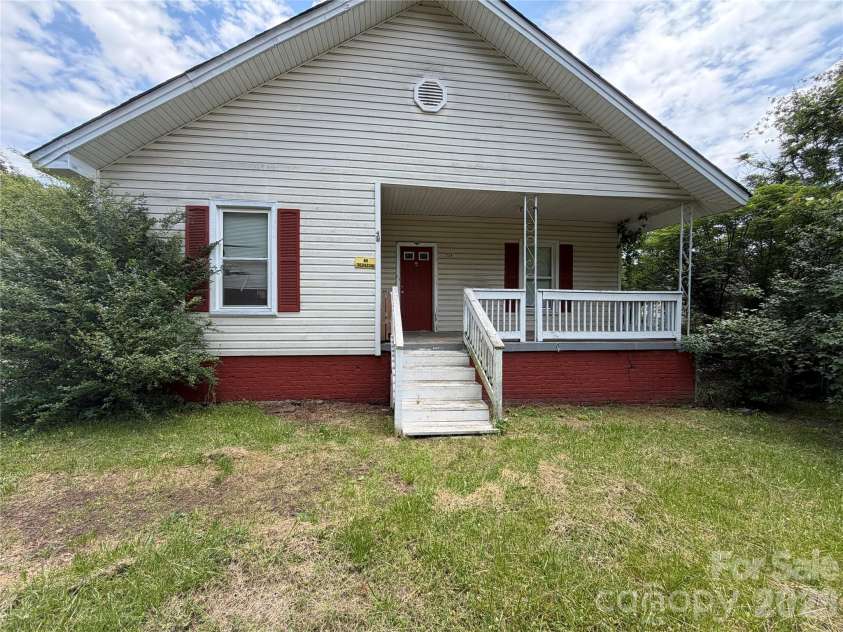 2528 Gardner Street, Gastonia, NC 28056.  MLS# CAR4389610, YatesRealty ID 27713. 
