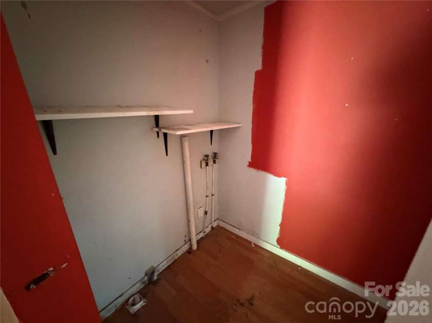 2528 Gardner Street, Gastonia, NC 28056.  MLS# CAR4389610, YatesRealty ID 27713. Hall Laundry