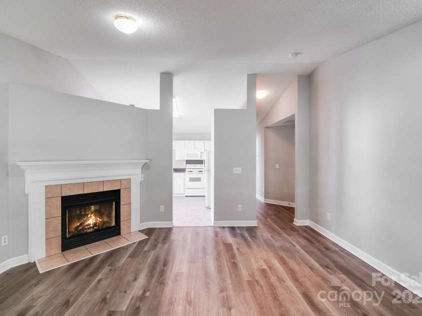 1703 Southwind Drive, Charlotte, NC 28216.  MLS# CAR4274839, YatesRealty ID 27714. 